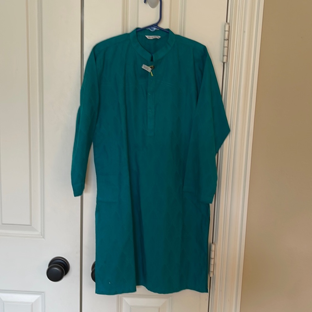 Pakistani / Indian Minnie Minors boys 7-8 year old kurta/shirt.